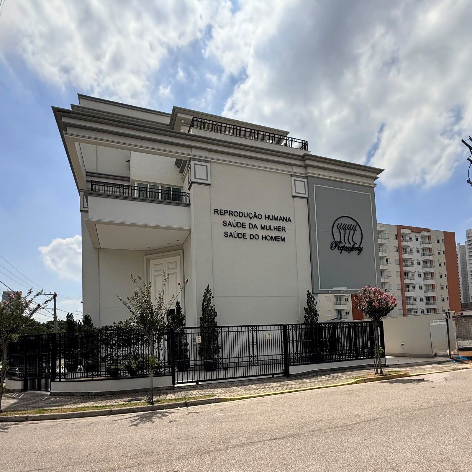 Fachada do prédio da Reproferty em São José dos Campos